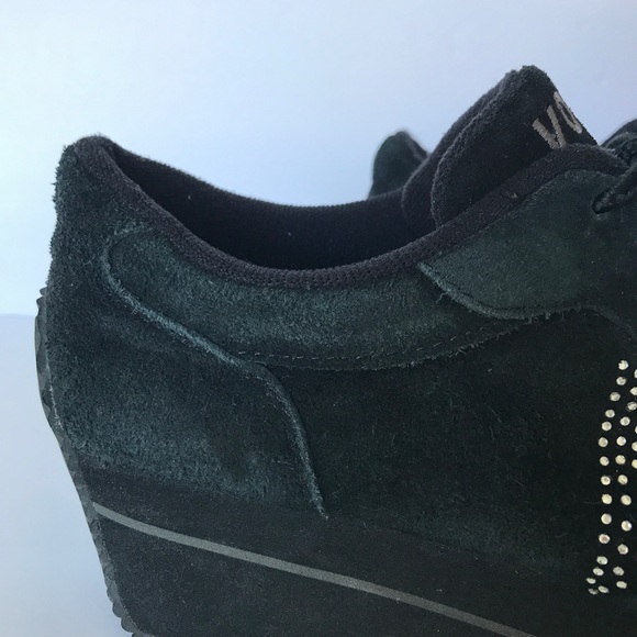 volatile women's expulsion fashion sneaker